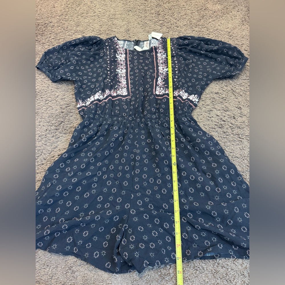 Dolan Anthropologie Black Floral Romper Puff Sleeve Flowy Size M NEW - Picture 6 of 12